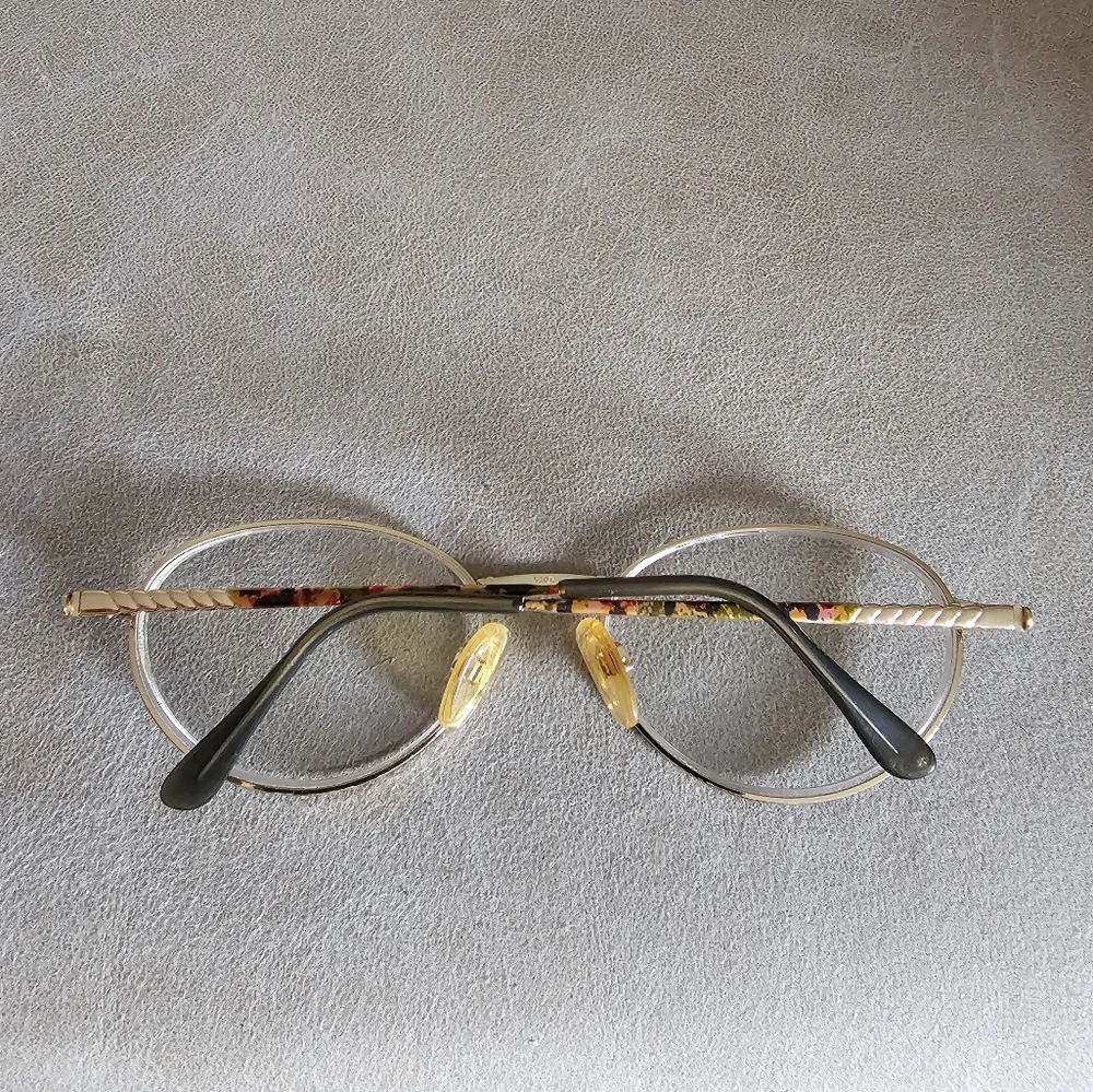 Valentino Elegant Gold Italy Chic‎ Classy Frame Glasses